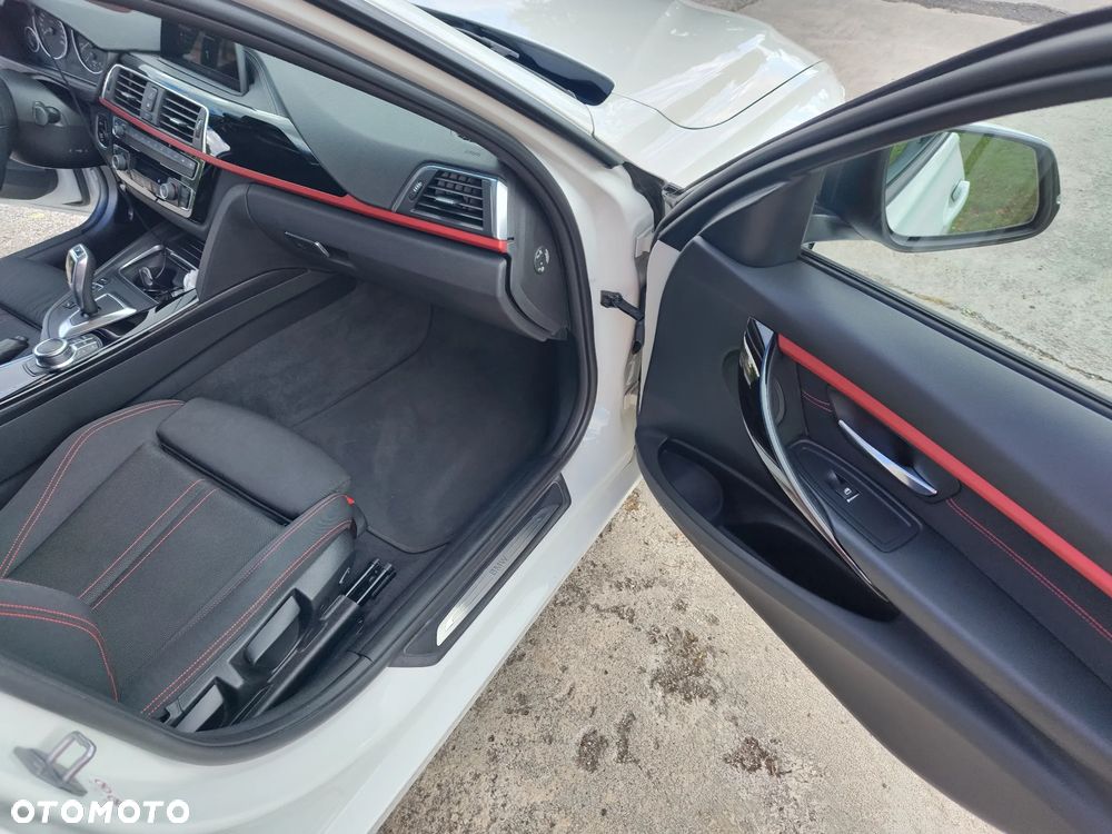 BMW Seria 3 318i GPF Luxury Line Purity - 12