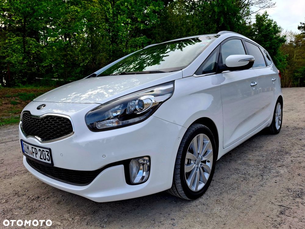 Kia Carens 1.6 GDI Fifa World Cup Edition - 4