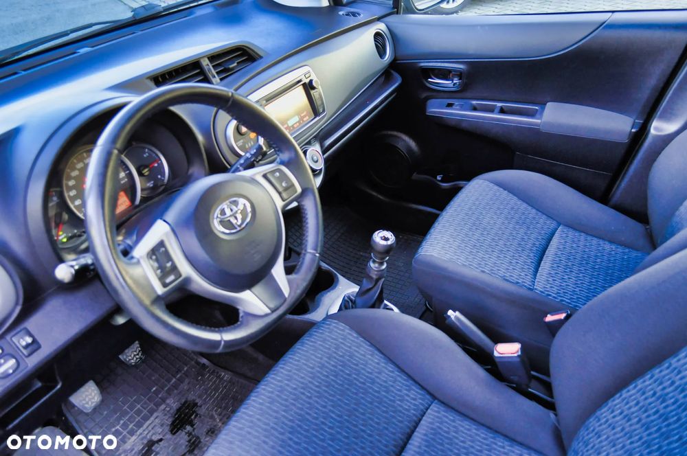 Toyota Yaris - 13