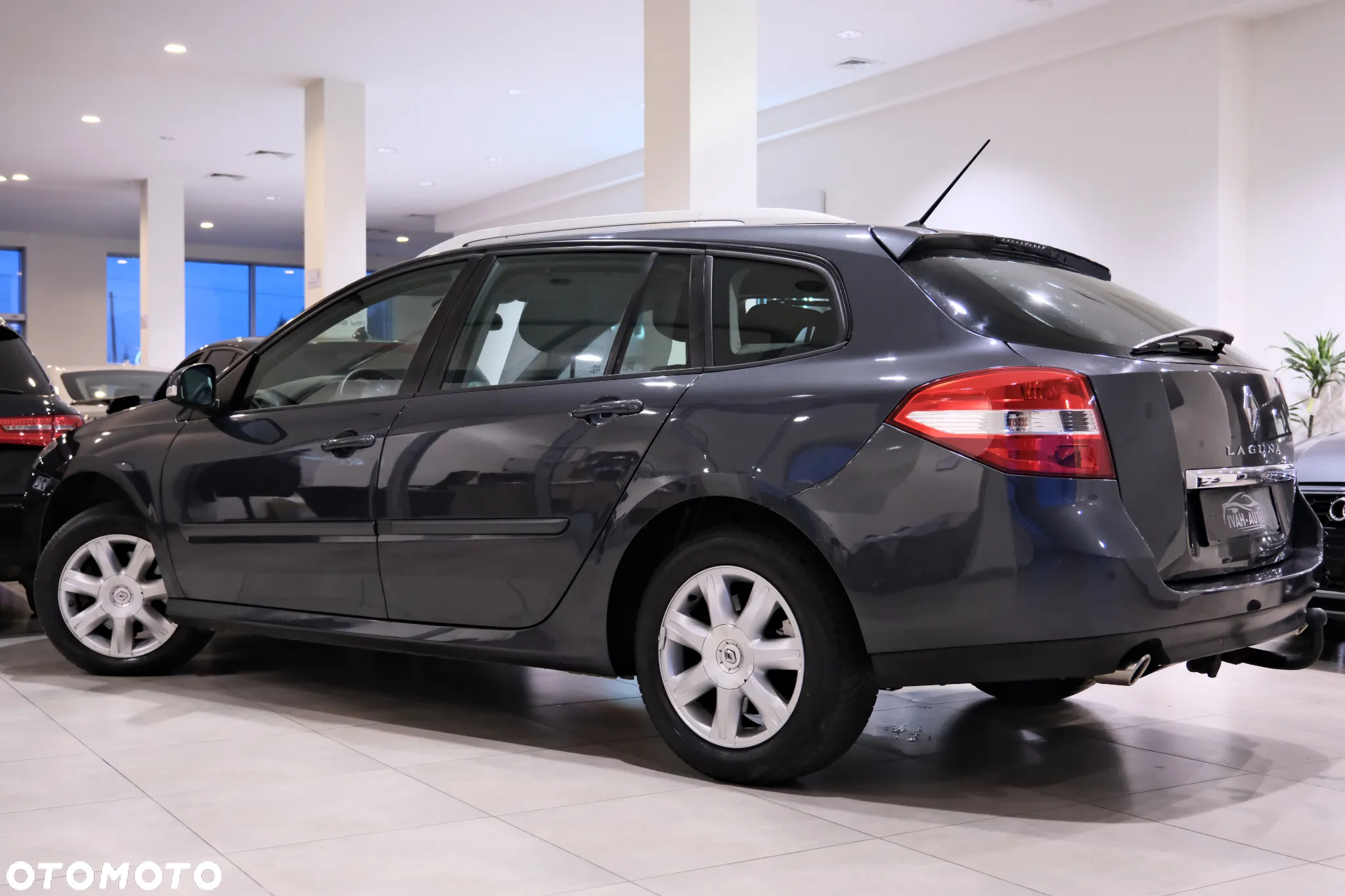 Renault Laguna 2.0 dCi Limited - 8