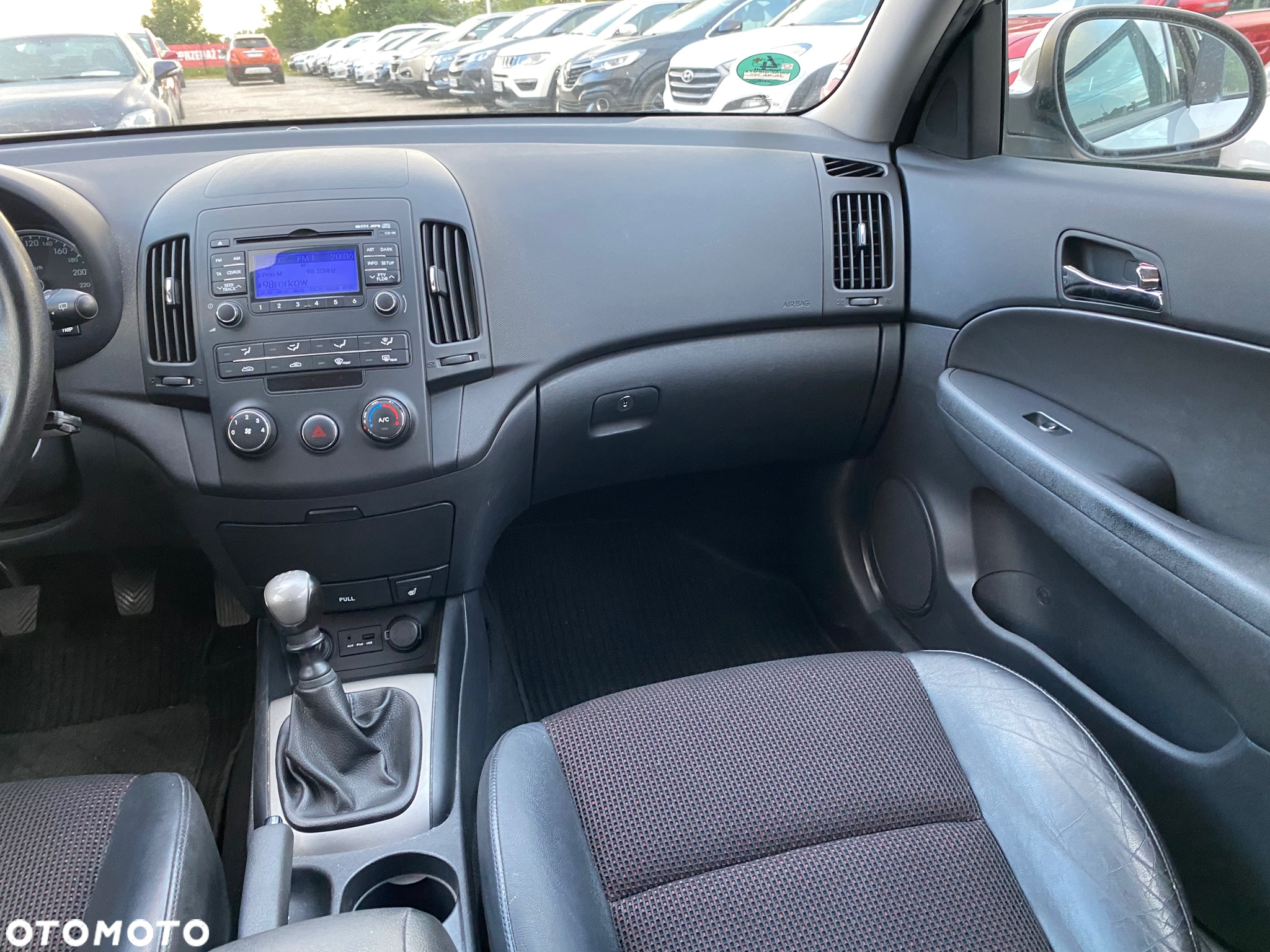 Hyundai i30 2.0 Premium - 32