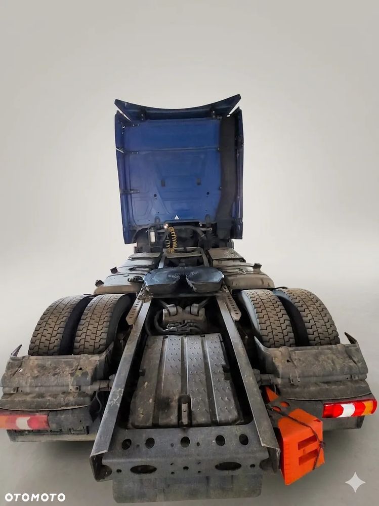 Mercedes-Benz Actros - 5