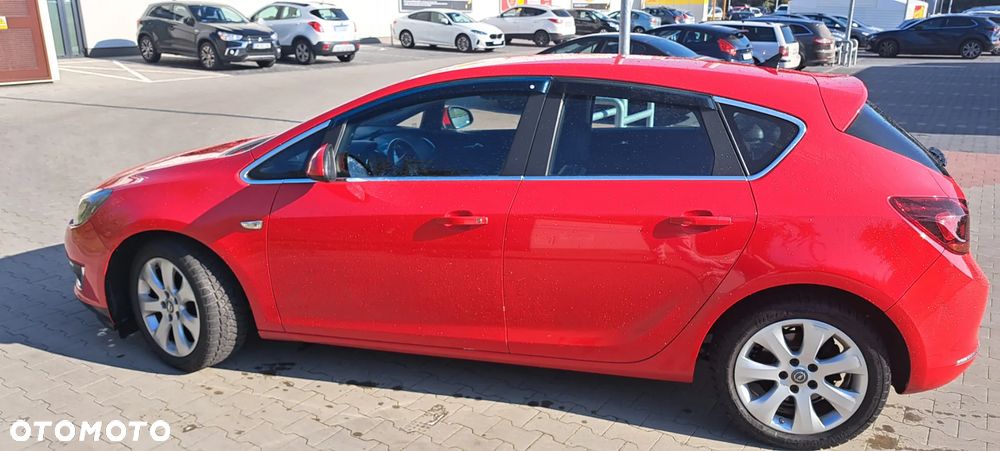 Opel Astra IV 2.0 CDTI Cosmo - 5