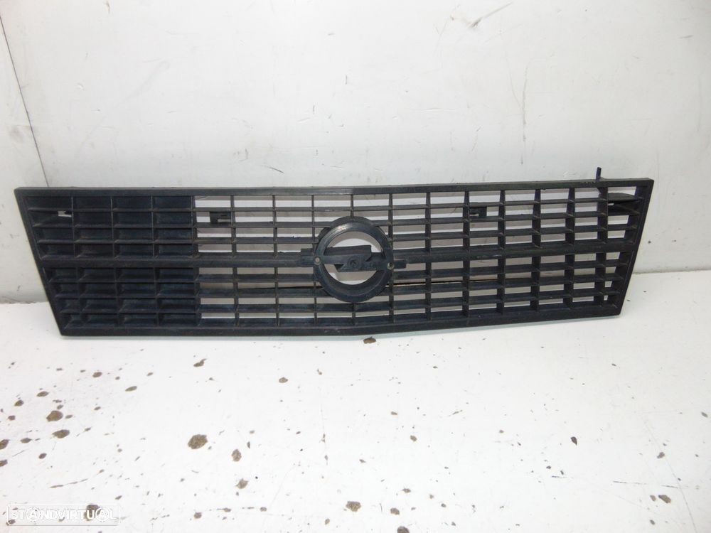 Opel grelha - 1