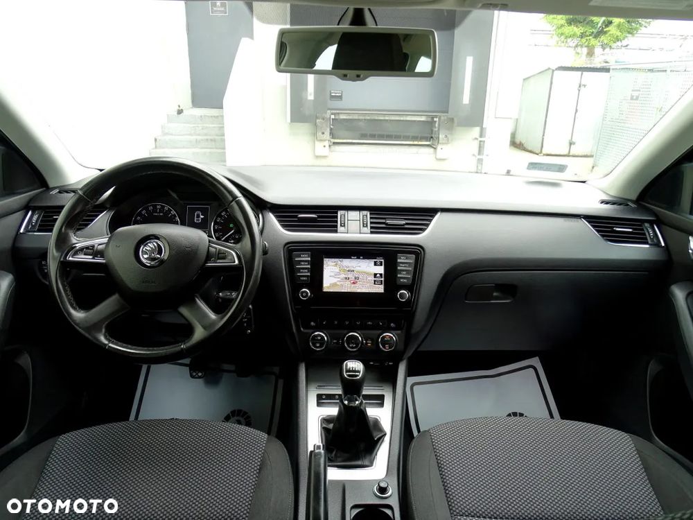 Skoda Octavia 1.6 TDI Active - 16