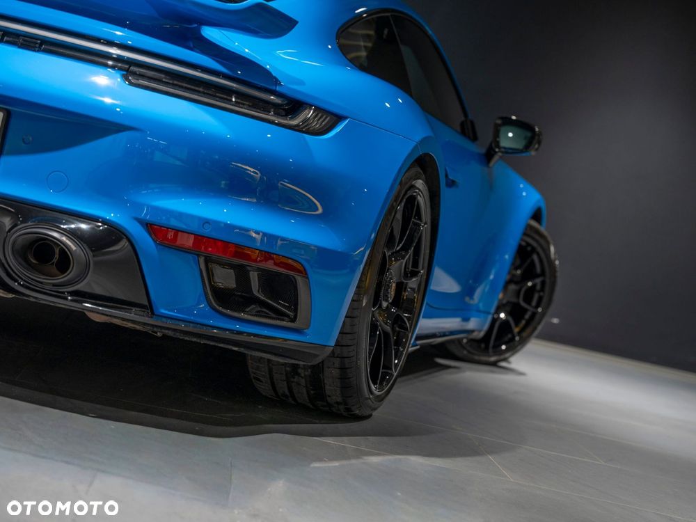 Porsche 911 Turbo S - 22