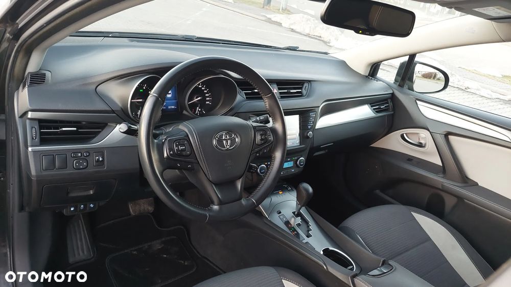 Toyota Avensis 1.8 Premium EU5 MS - 13