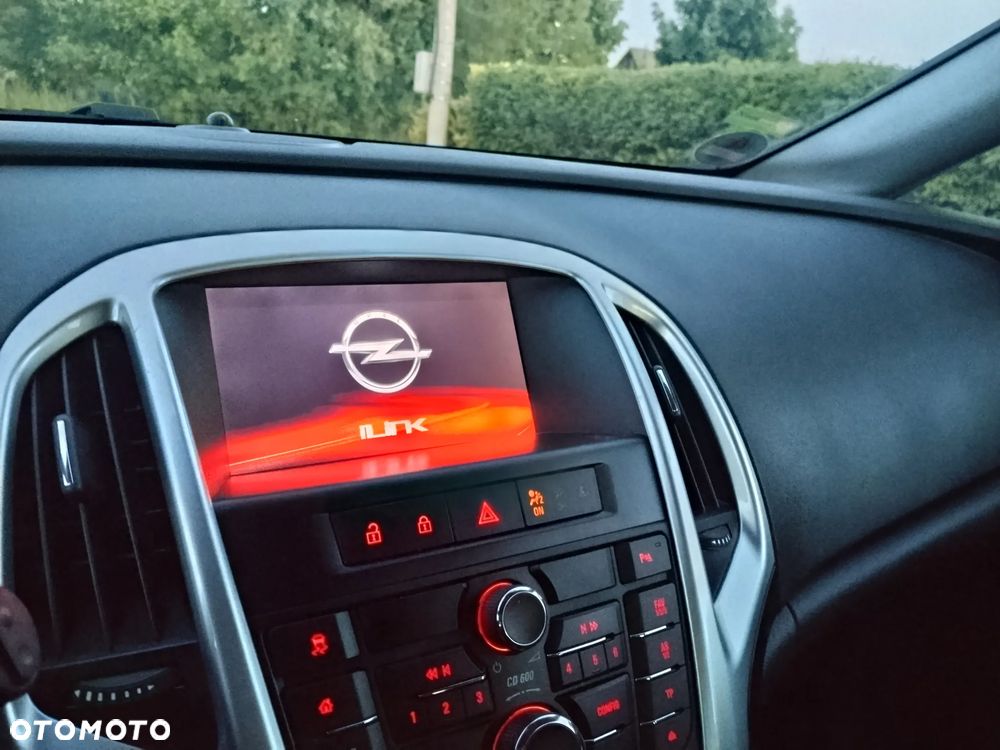 Opel Astra 1.4 T Cosmo - 30