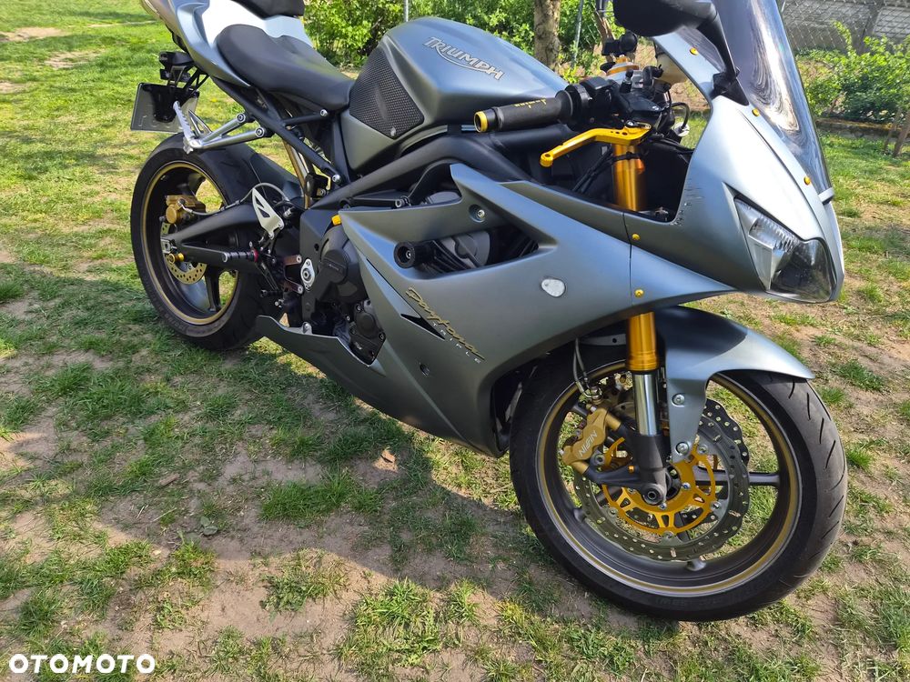 Triumph Daytona - 8