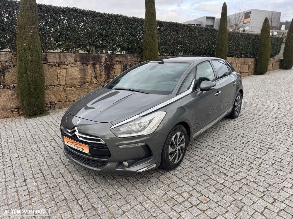 Citroën DS5 e-HDi 110 EGS6 SoChic - 2