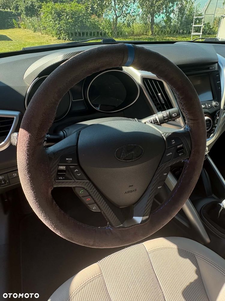 Hyundai Veloster 1.6 GDI Premium - 11