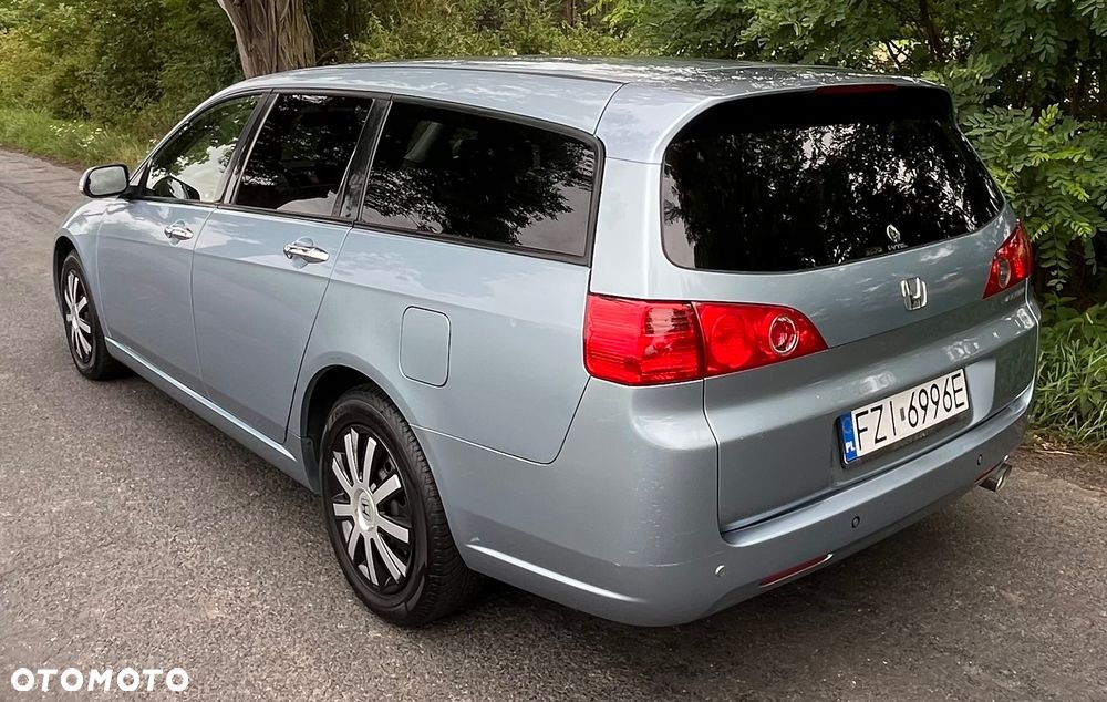 Honda Accord 2.0 i Executive - 2