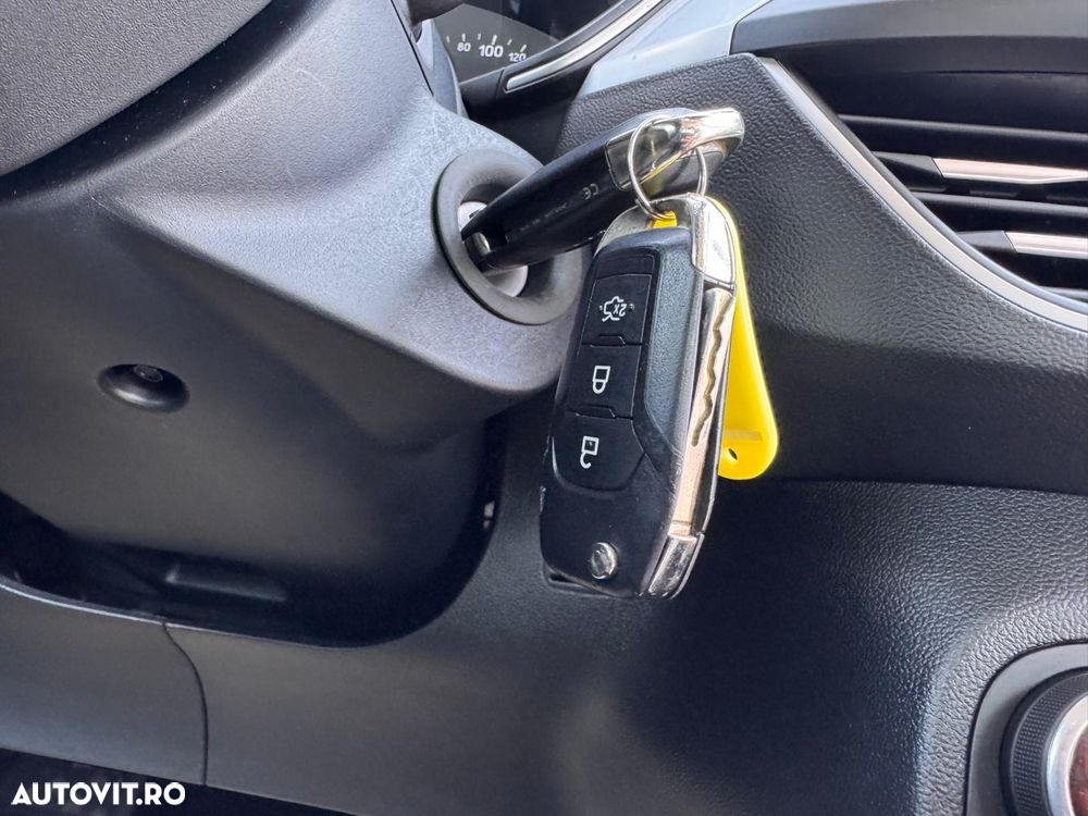 Ford Focus 1.5 EcoBlue Active - 6