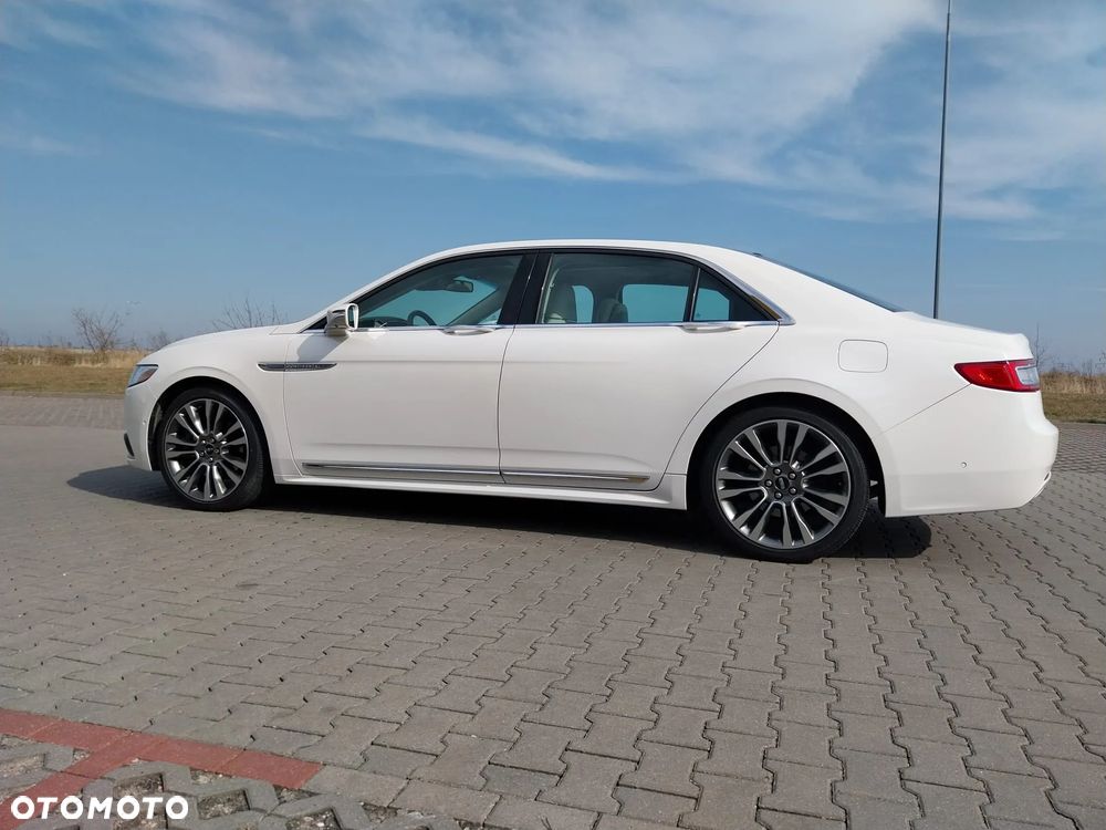 Lincoln Continental - 11
