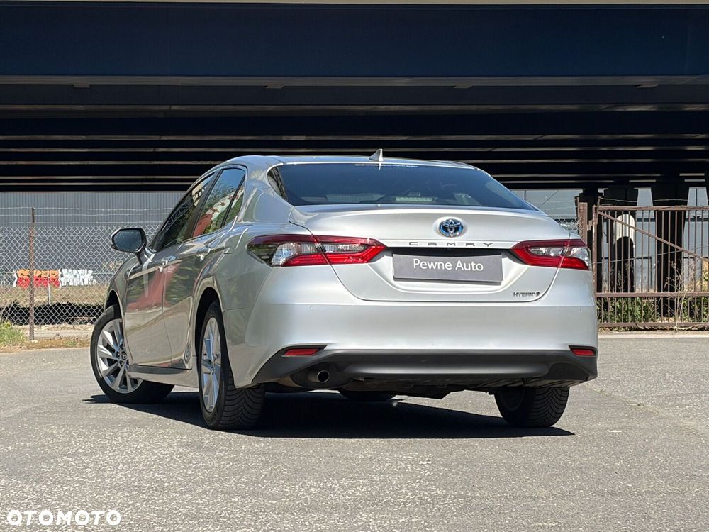 Toyota Camry 2.5 Hybrid Comfort CVT - 6