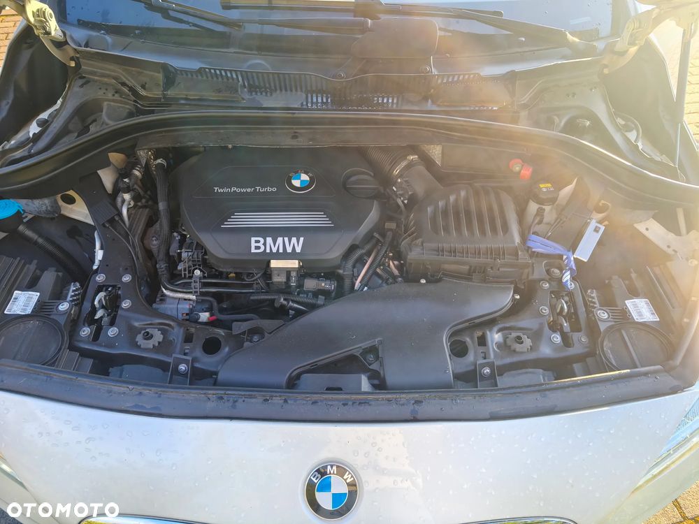 BMW Seria 2 220d xDrive - 5
