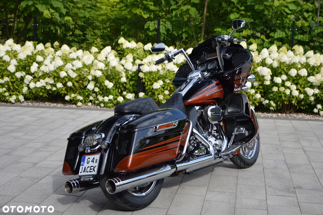 Harley-Davidson Touring Road Glide - 8