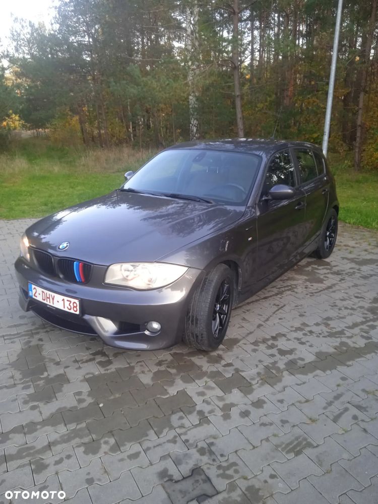 BMW Seria 1 2006 photo 2