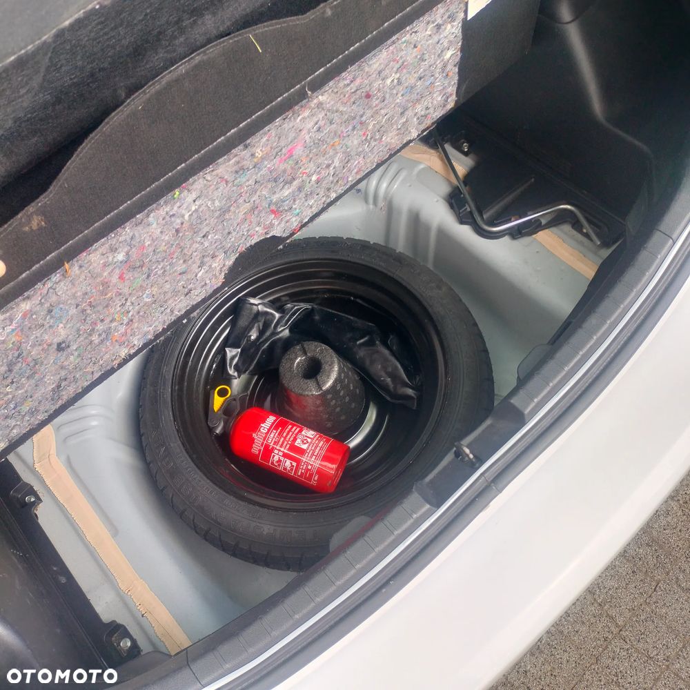 Toyota Yaris 1.5 Active - 9