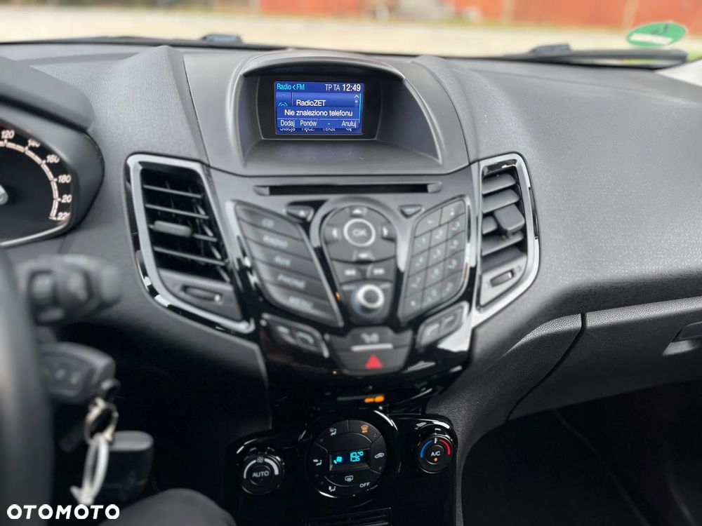 Ford Fiesta 1.5 TDCi Titanium - 23