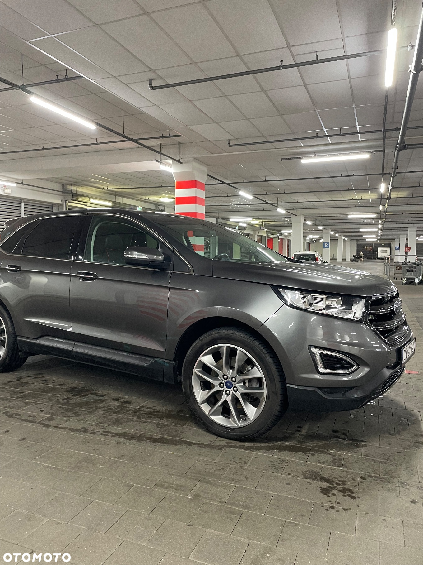 Ford Edge - 2