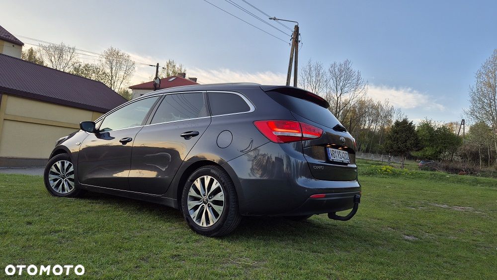Kia Ceed 1.6 GDI ISG Spirit - 19