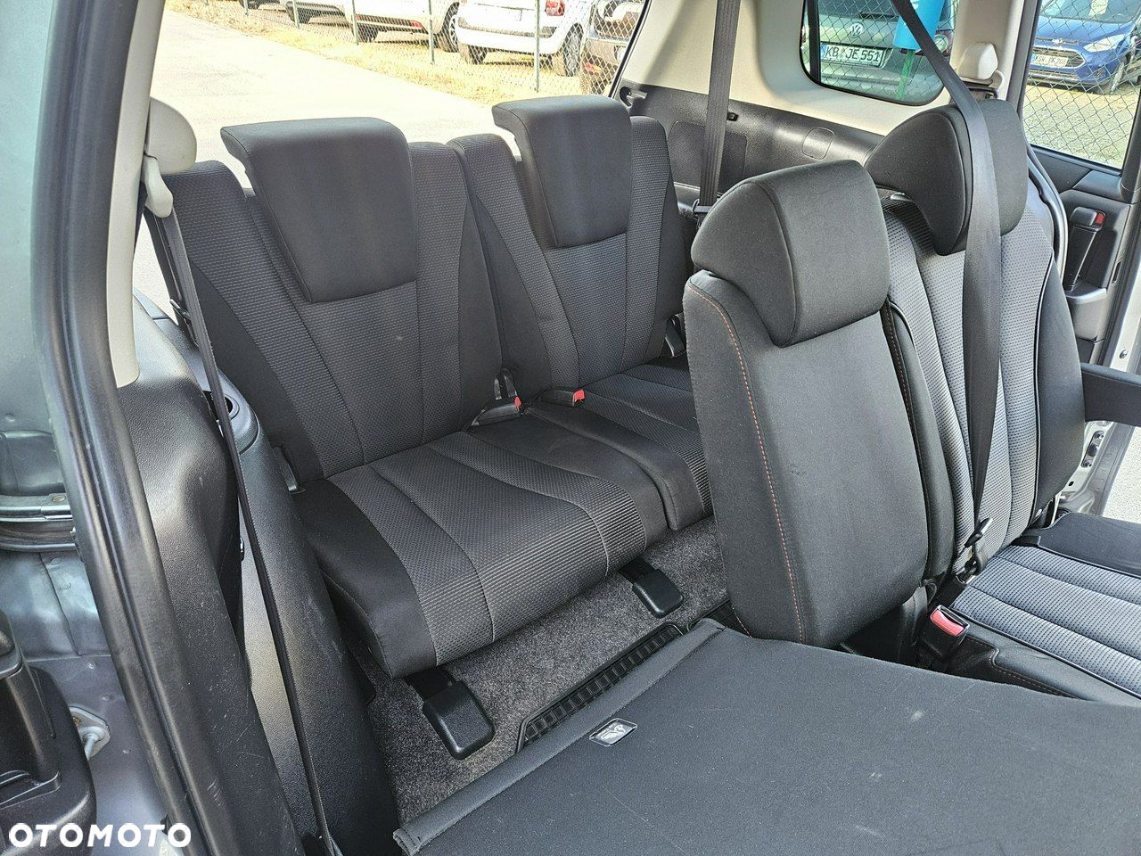 Mazda 5 - 13