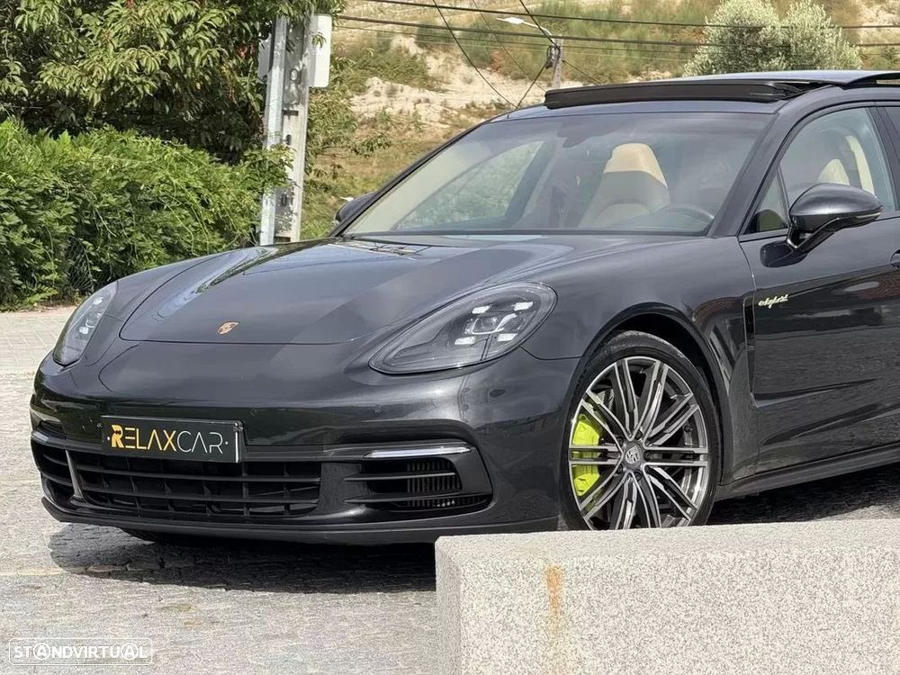 Porsche Panamera Sport Turismo 4 E-Hybrid - 11