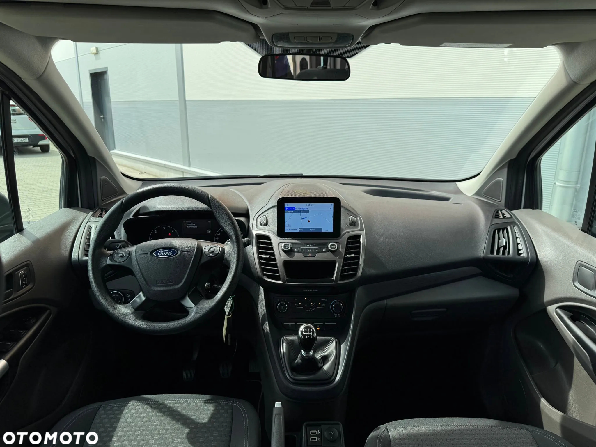 Ford Transit Connect - 15