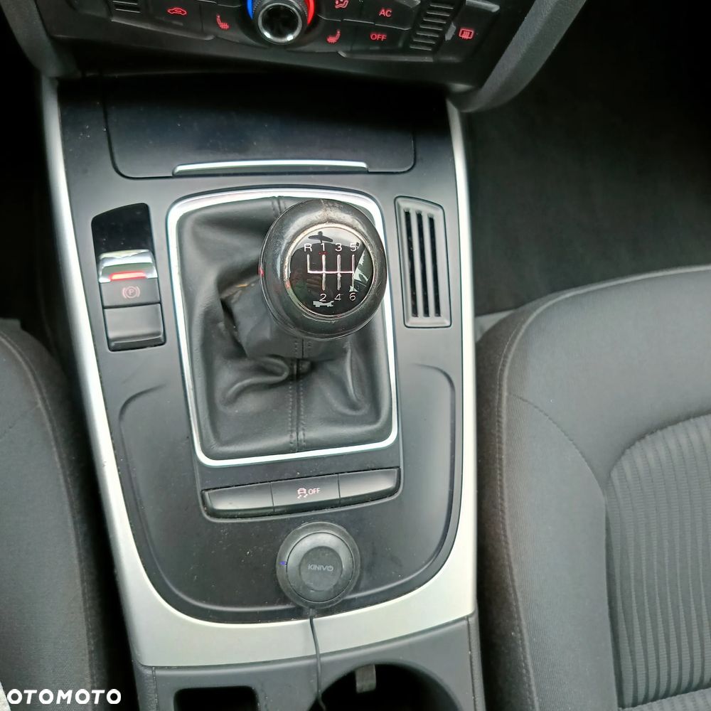 Audi A4 Limousine - 16