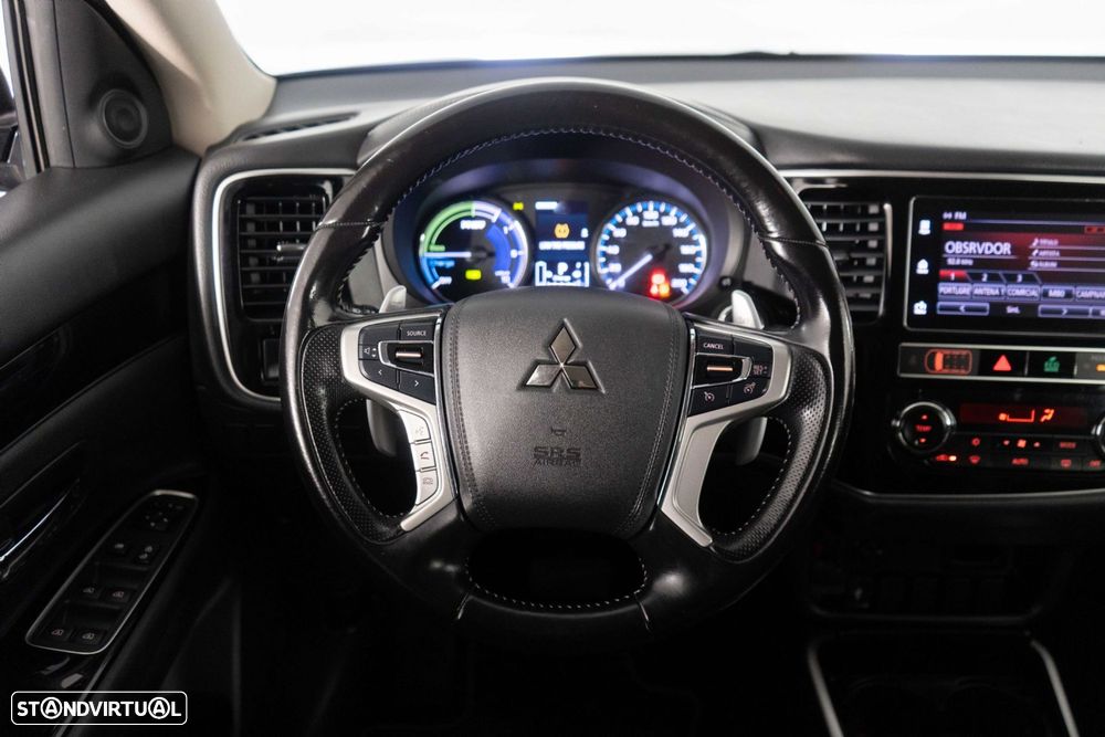 Mitsubishi Outlander 2.4 Intense - 28