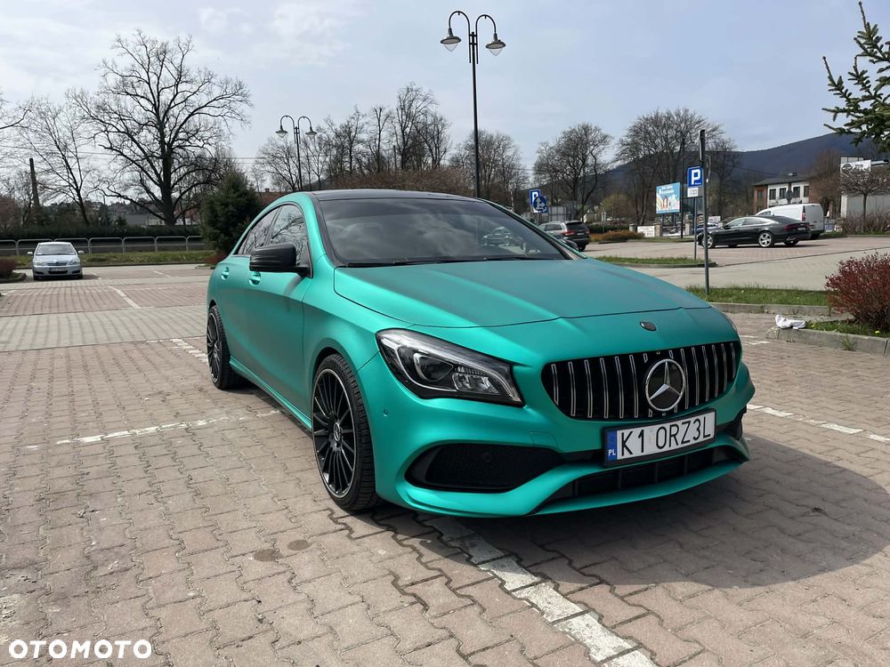 Mercedes-Benz CLA 250 4Matic 7G-DCT Sport - 21