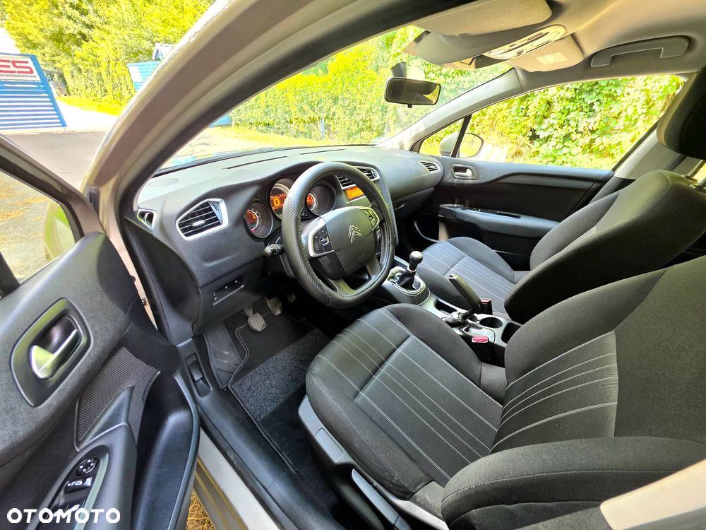 Citroën C4 VTi 95 Attraction - 7