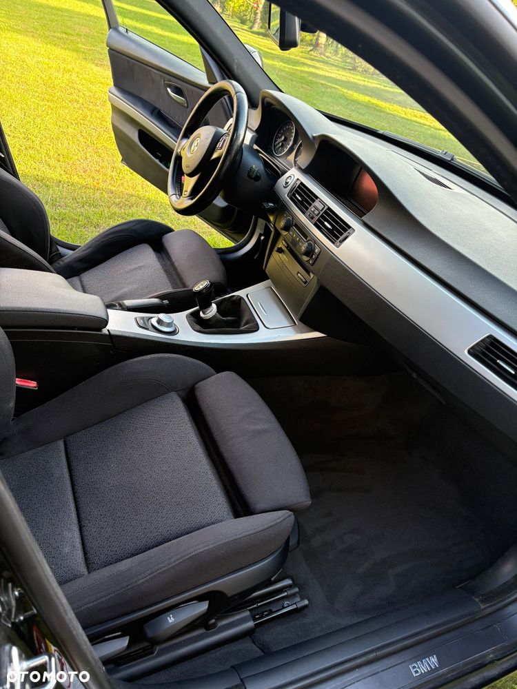 BMW Seria 3 320d - 5