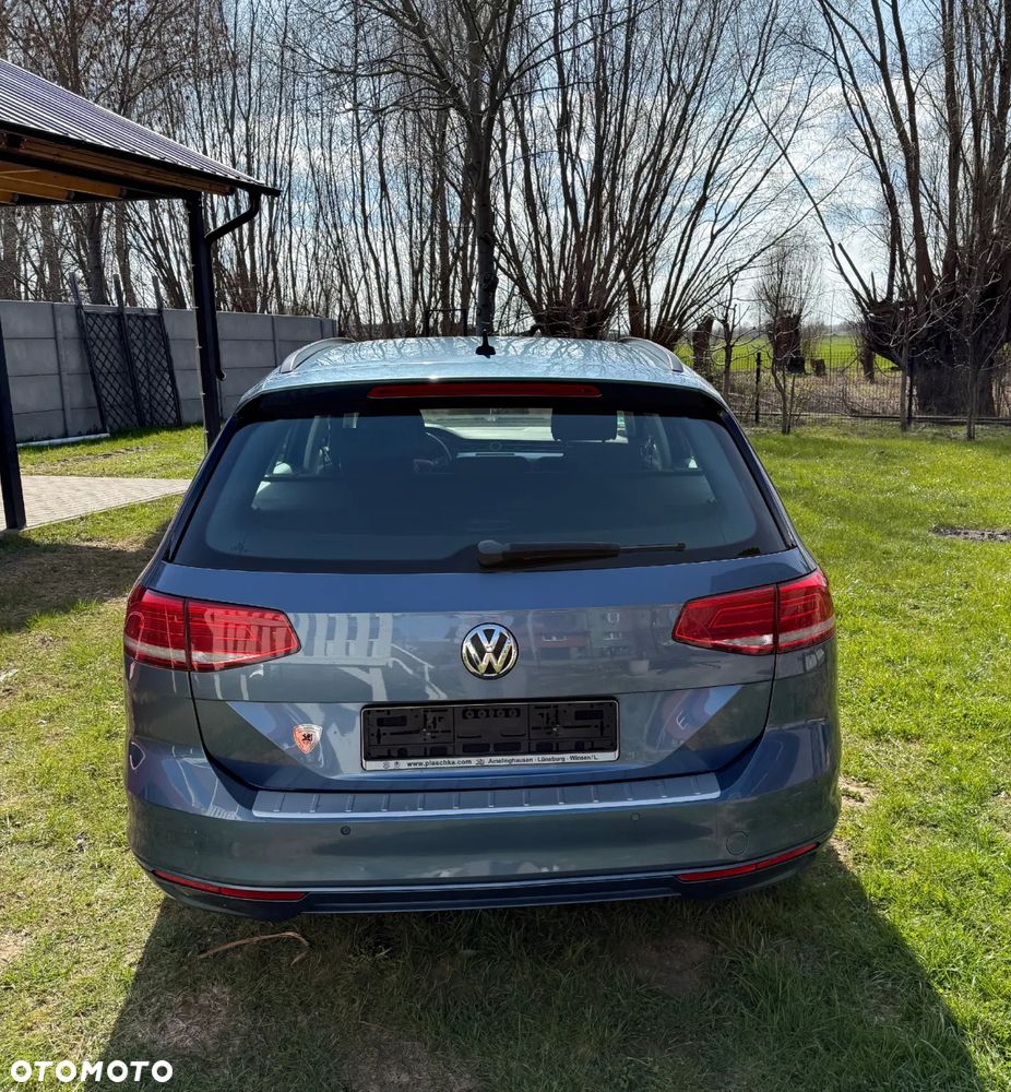 Volkswagen Passat Variant 2.0 TDI (BlueMotion Technology) Comfortline - 12
