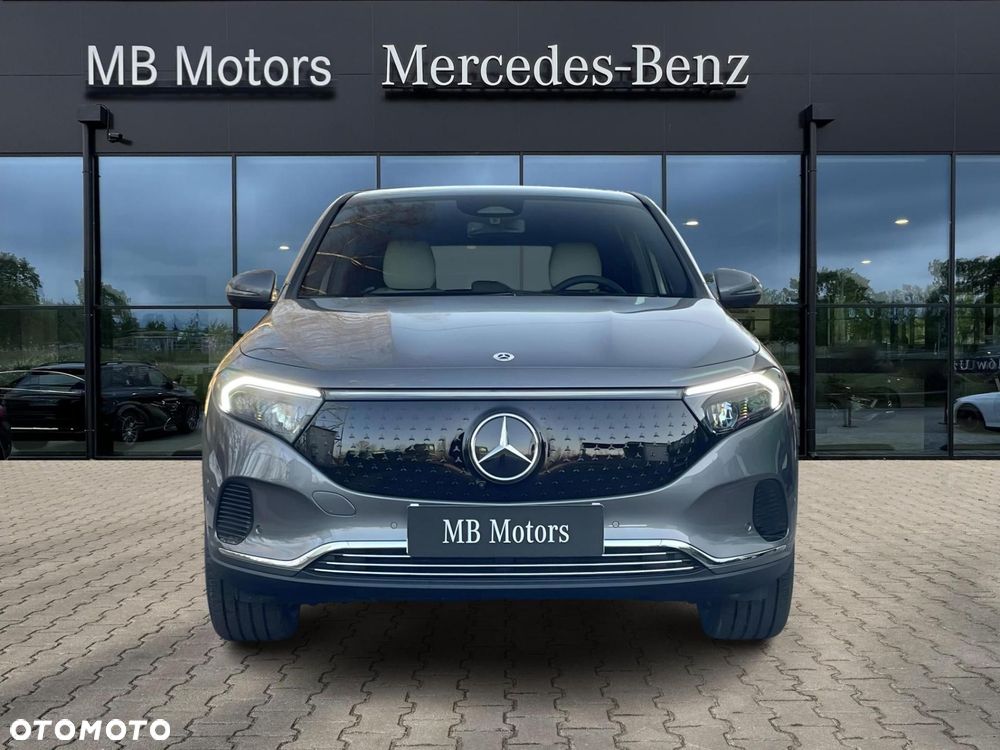 Mercedes-Benz EQA - 8