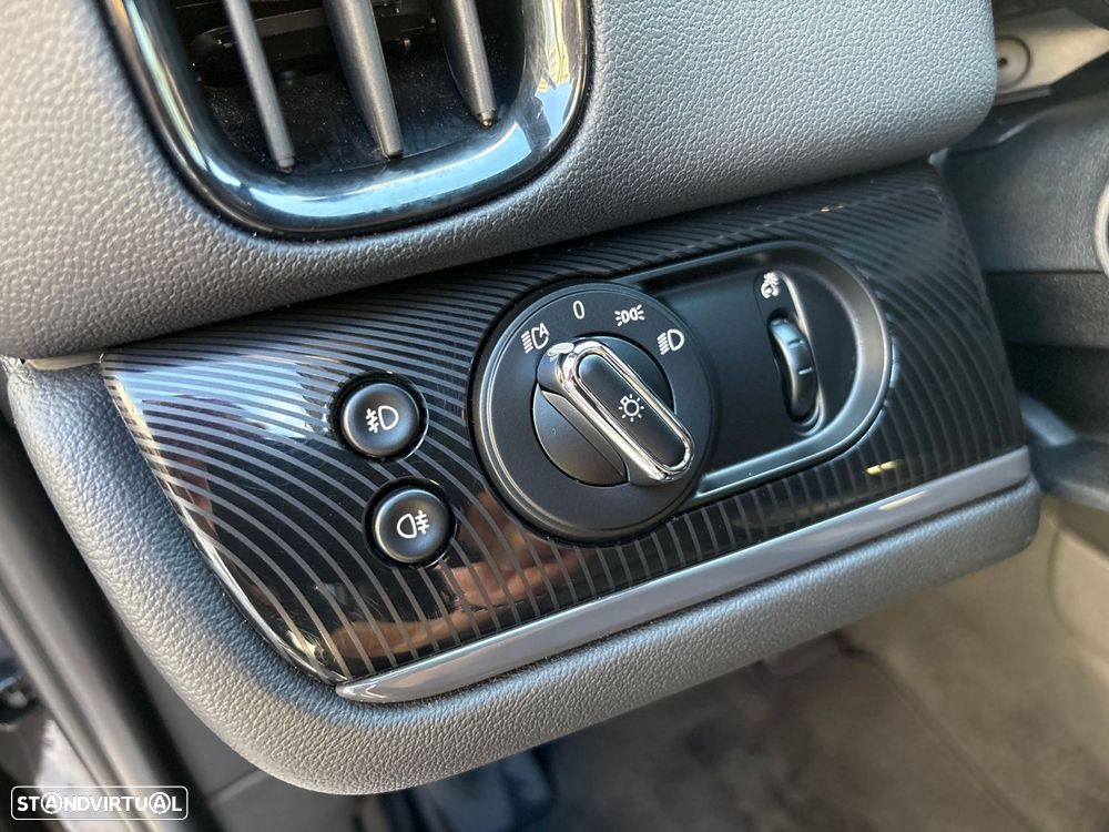 MINI Countryman Cooper SD Sport Edition Auto Desportiva - 17