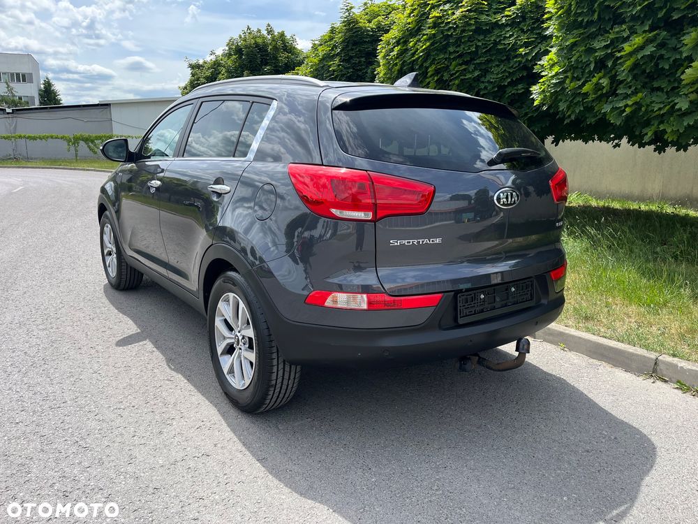 Kia Sportage 2.0 CRDI M AWD - 3