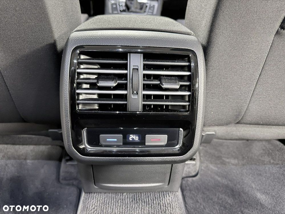 Volkswagen Passat 1.8 TSI BMT Highline DSG - 34