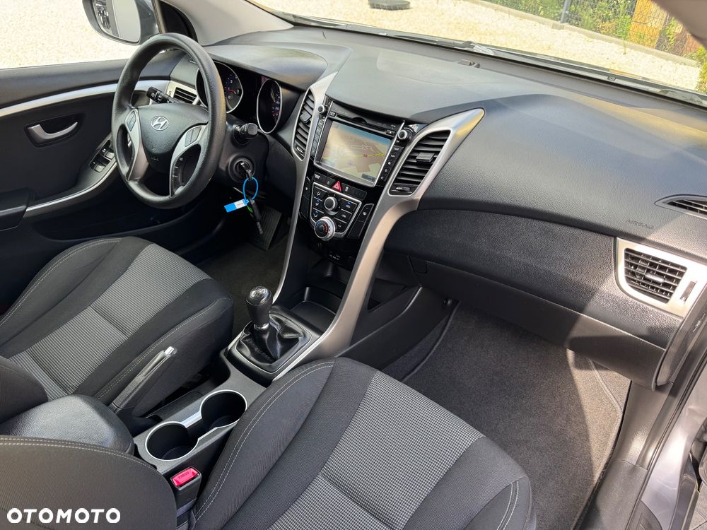 Hyundai i30 1.4 Premium - 29