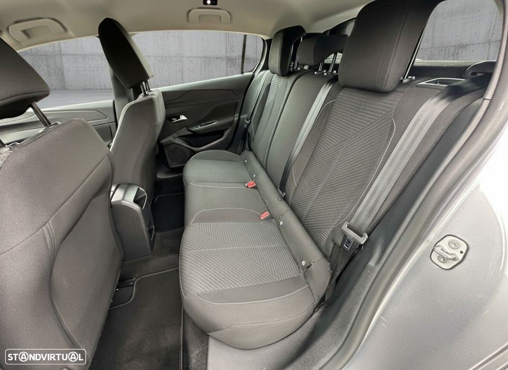 Peugeot 308 1.6 Hybrid Allure e-EAT8 - 11