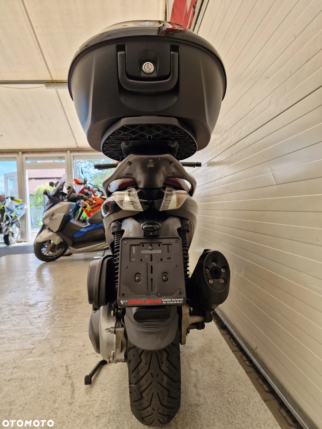 Piaggio Beverly - 6