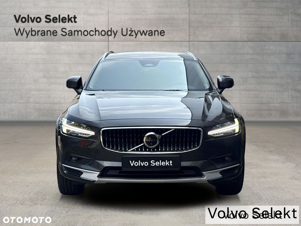 Volvo V90 Cross Country - 9