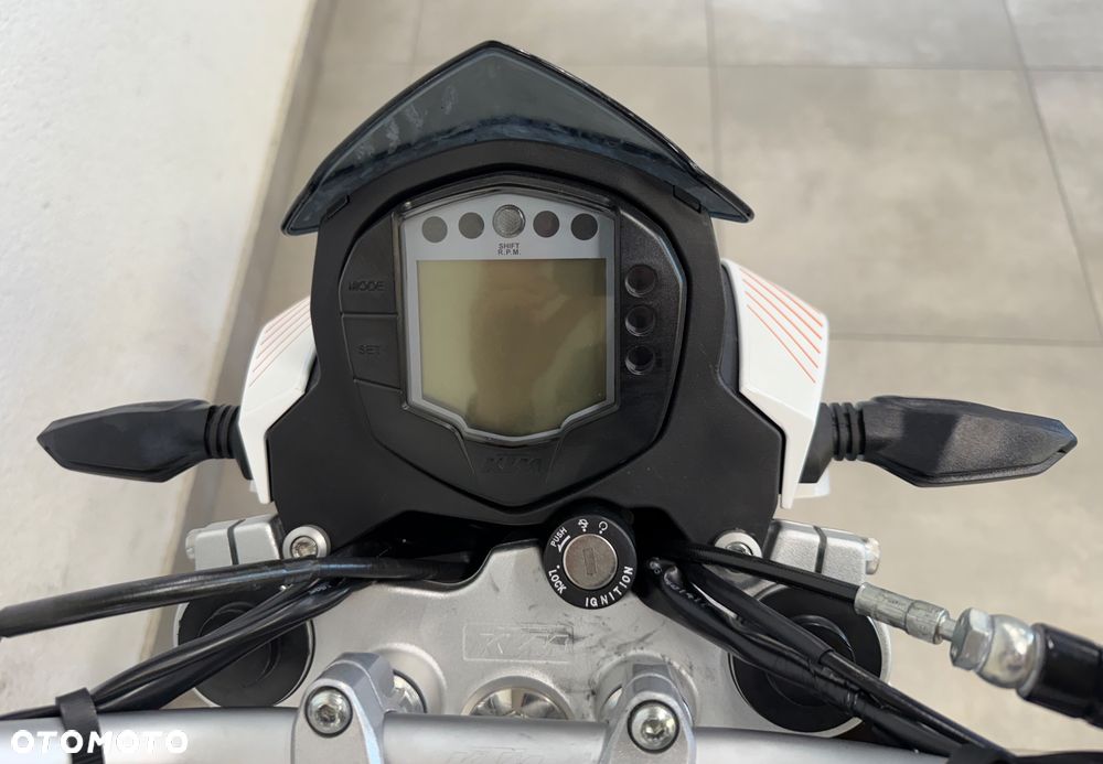 KTM Duke 390 - 8
