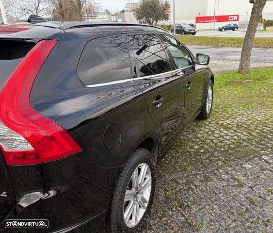 Volvo XC 60 2.0 D4 Dynamic Edition Geartronic - 9
