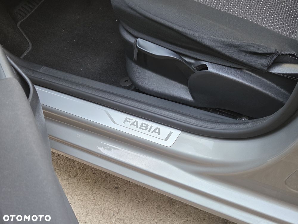 Skoda Fabia - 6