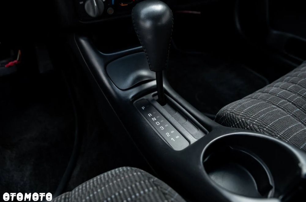 Pontiac Grand-Prix - 26