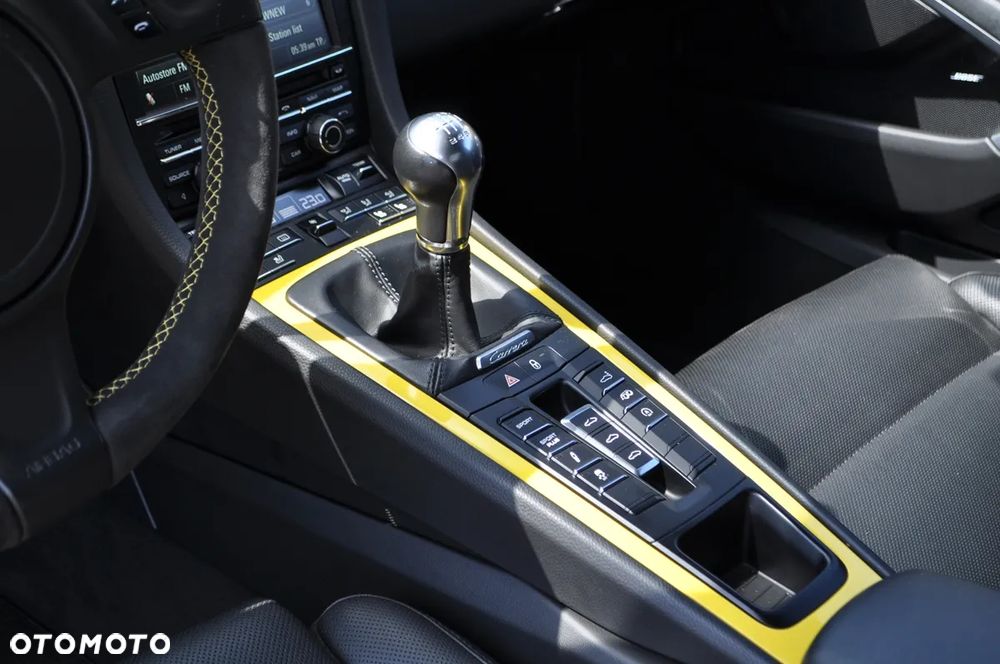 Porsche 911 Carrera S 50 Jahre - 17