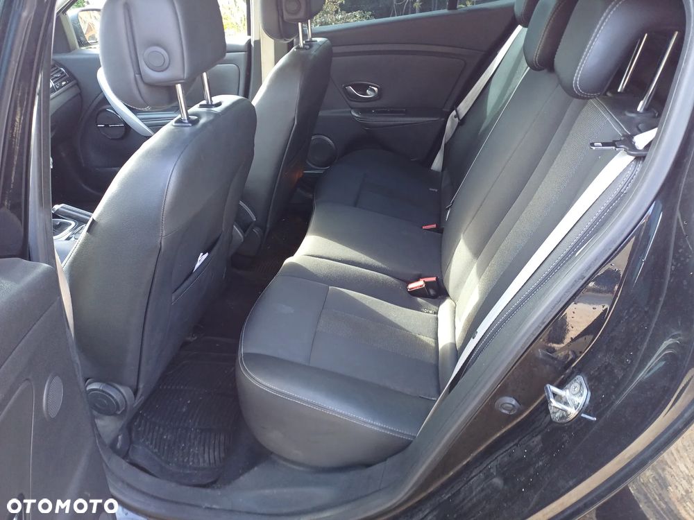 Renault Megane Grandtour dCi 130 FAP BOSE Edition - 18