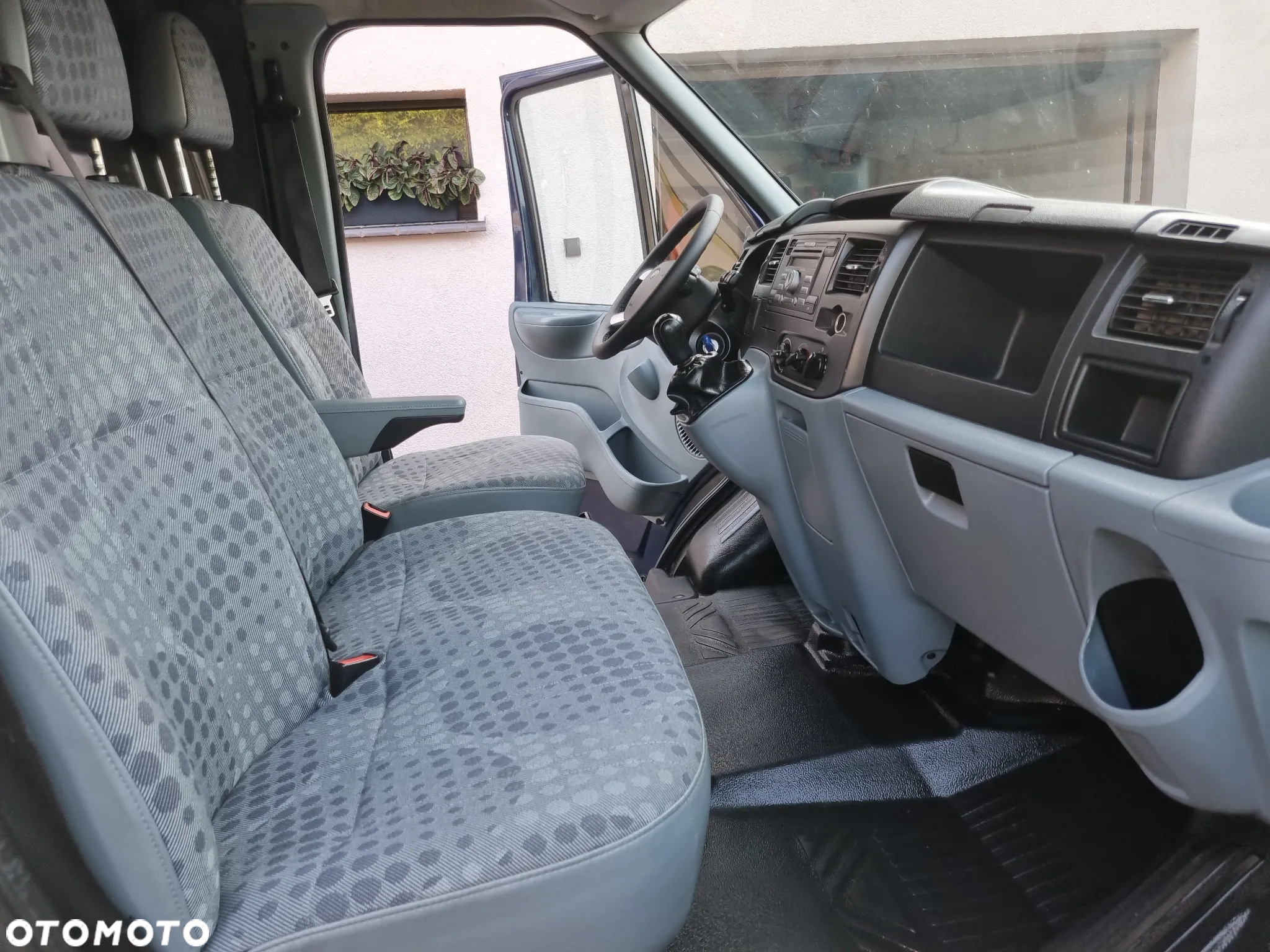 Ford Transit - 26